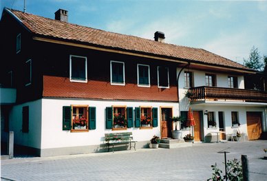 054-0382.jpg